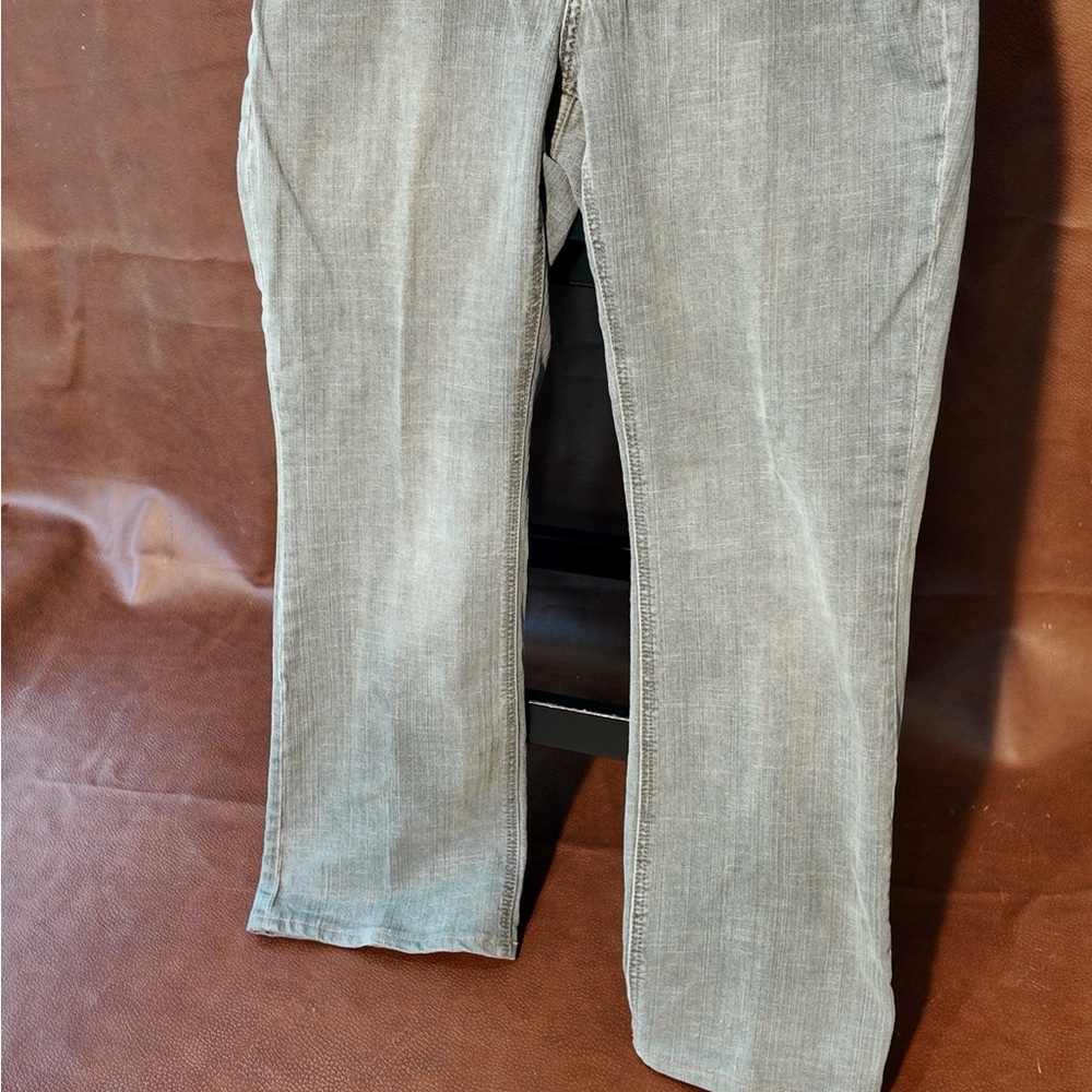 Chic Platinum Gray Denim Pants